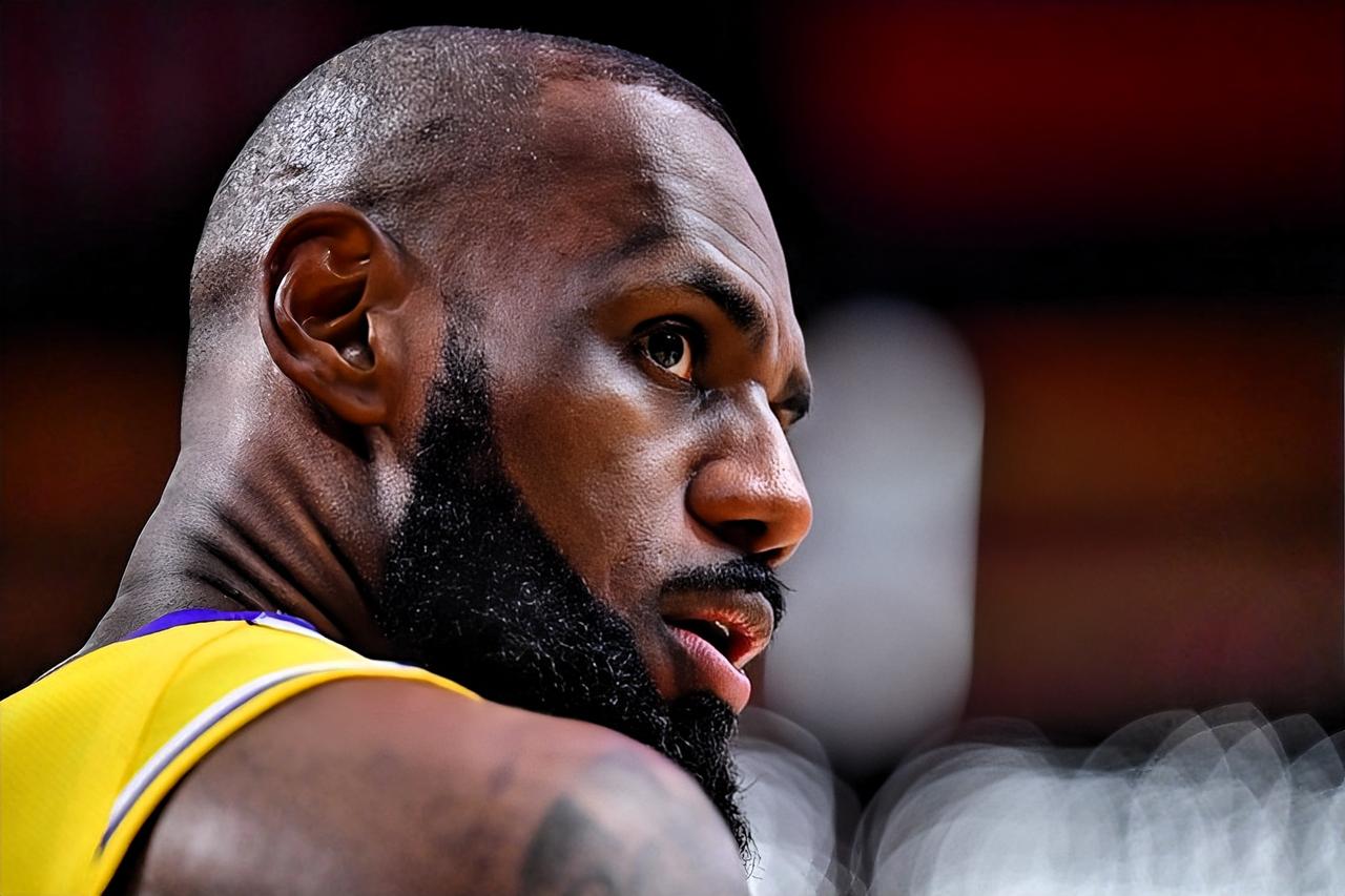 湖人詹姆斯破防了！

据美媒NBA Central报道，詹姆斯的法律团队已向AI