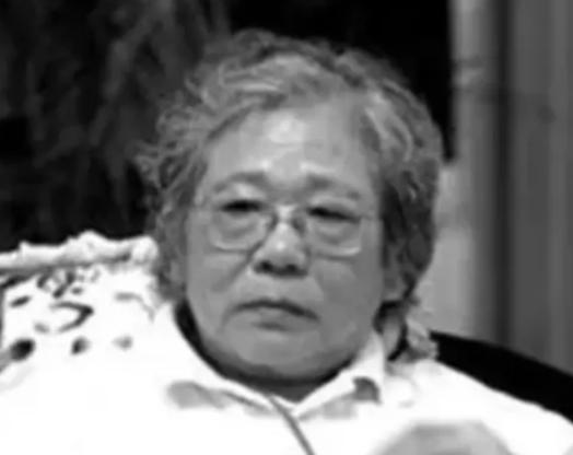 彭老总从庐山下来之后，他就搬去了吴家花园居住，这一年（1959年），他也被免去了