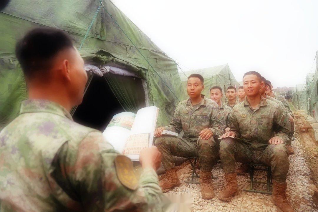 #铸剑中原[超话]##早安军营##原原说早晚安# “读书不能改变生命的长度，但可