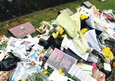 翻开一封：“延年、乔年哥哥，你们29岁就没了，可我们记得，你们就永远活着！”字字