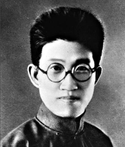 魏拯民：白山黑水铸忠魂，吉林首位省委书记的热血一生
 
魏拯民（1909年2月3