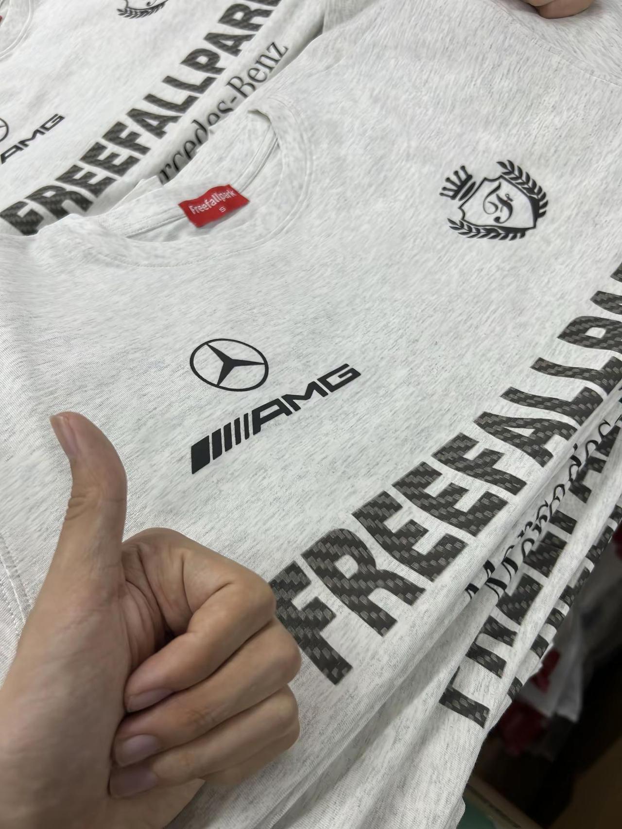 这将是每个男生无法抗拒的单品。F1 赛车服 短袖 AMG