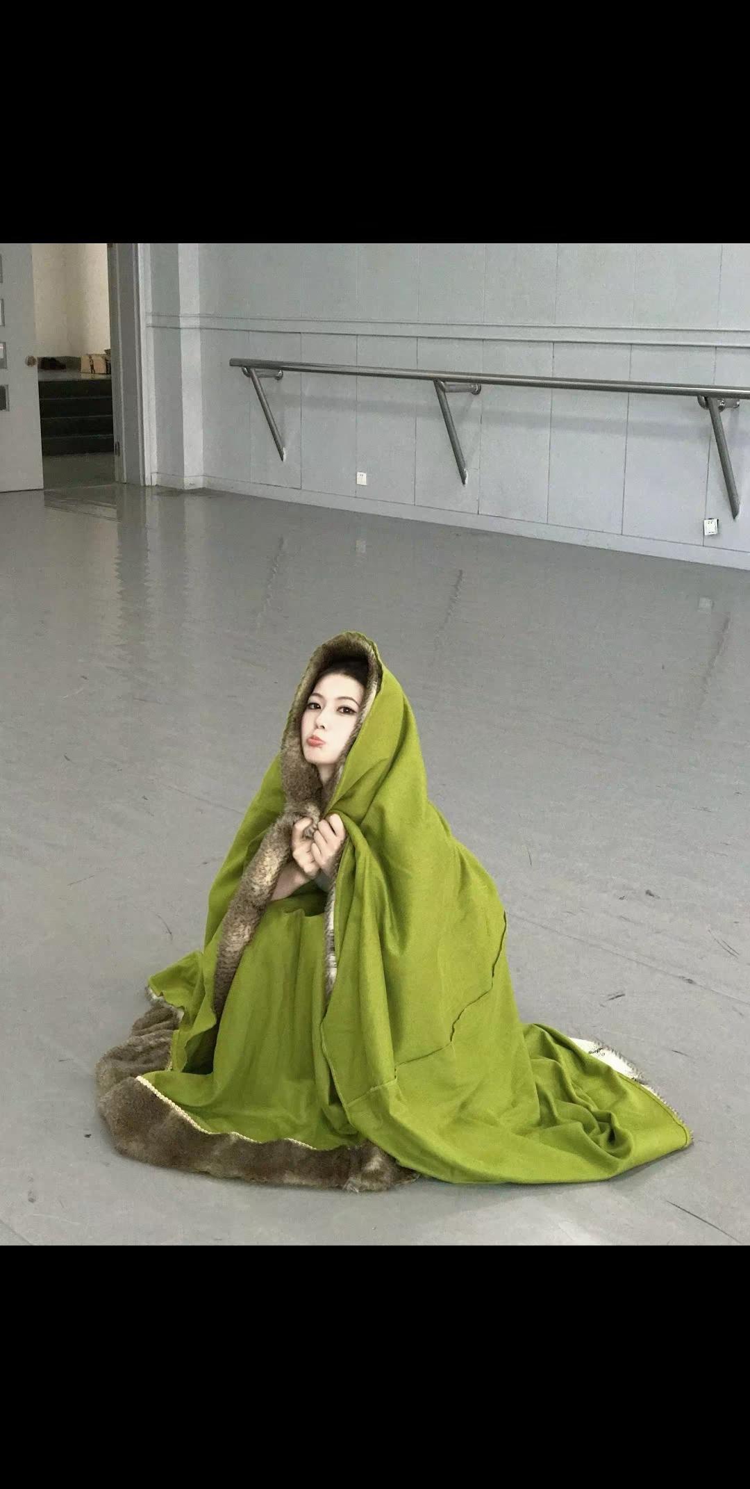 萌嘛  我装的 ⌯>ᜊo⌯。不萌