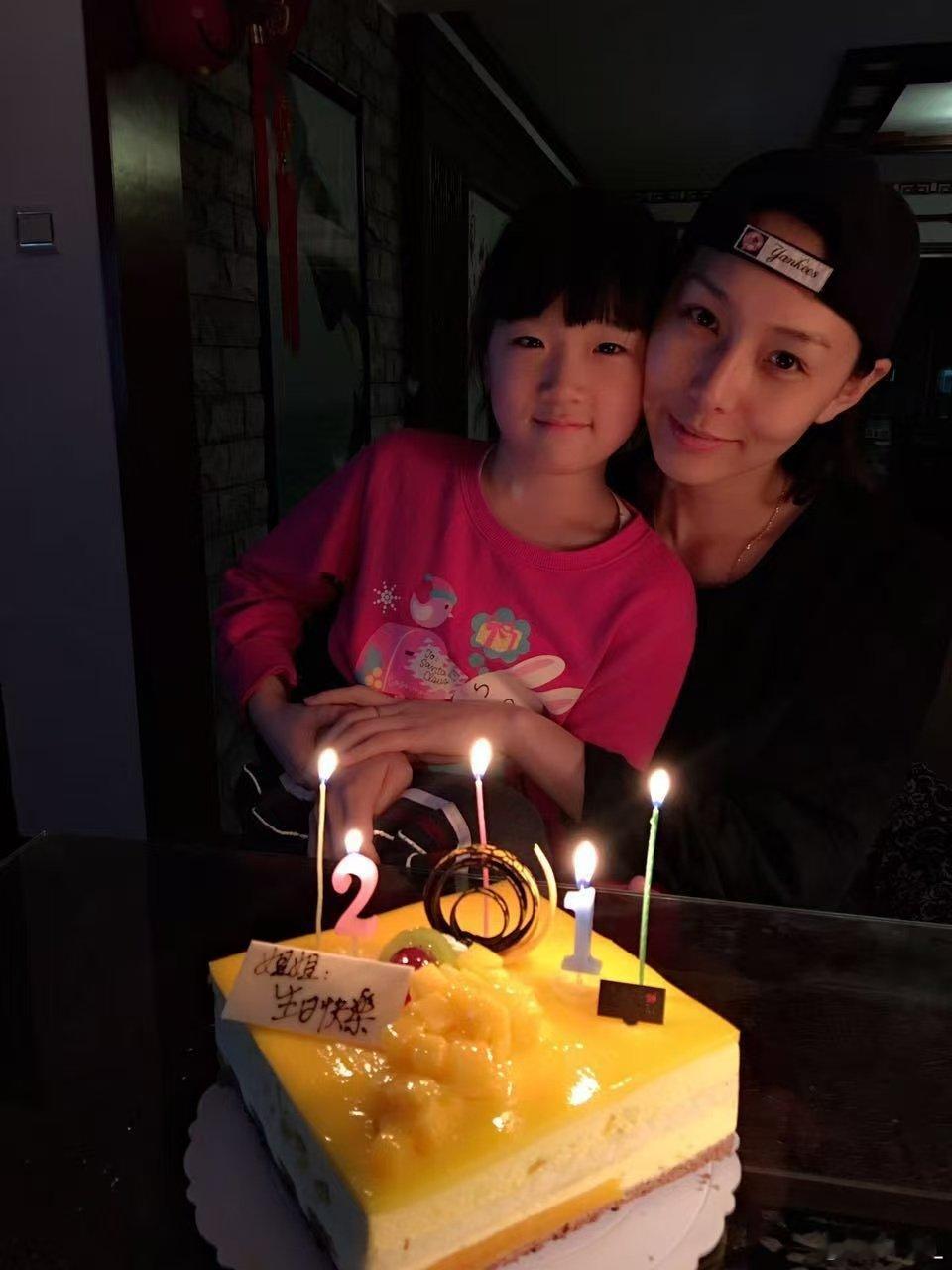 水木年华卢庚戌给女儿的一封信 被卢庚戌的父爱整破防了！信里的每句话都藏着倾注的心