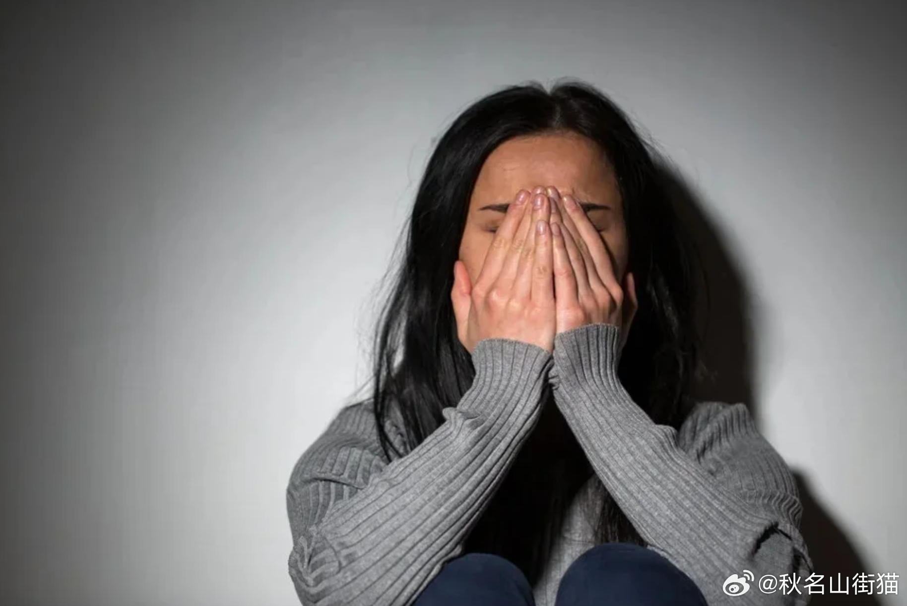 英国惊爆长期性侵案：丈夫伙同12名男子20年内多次下药迷奸妻子海外新鲜事创作活力