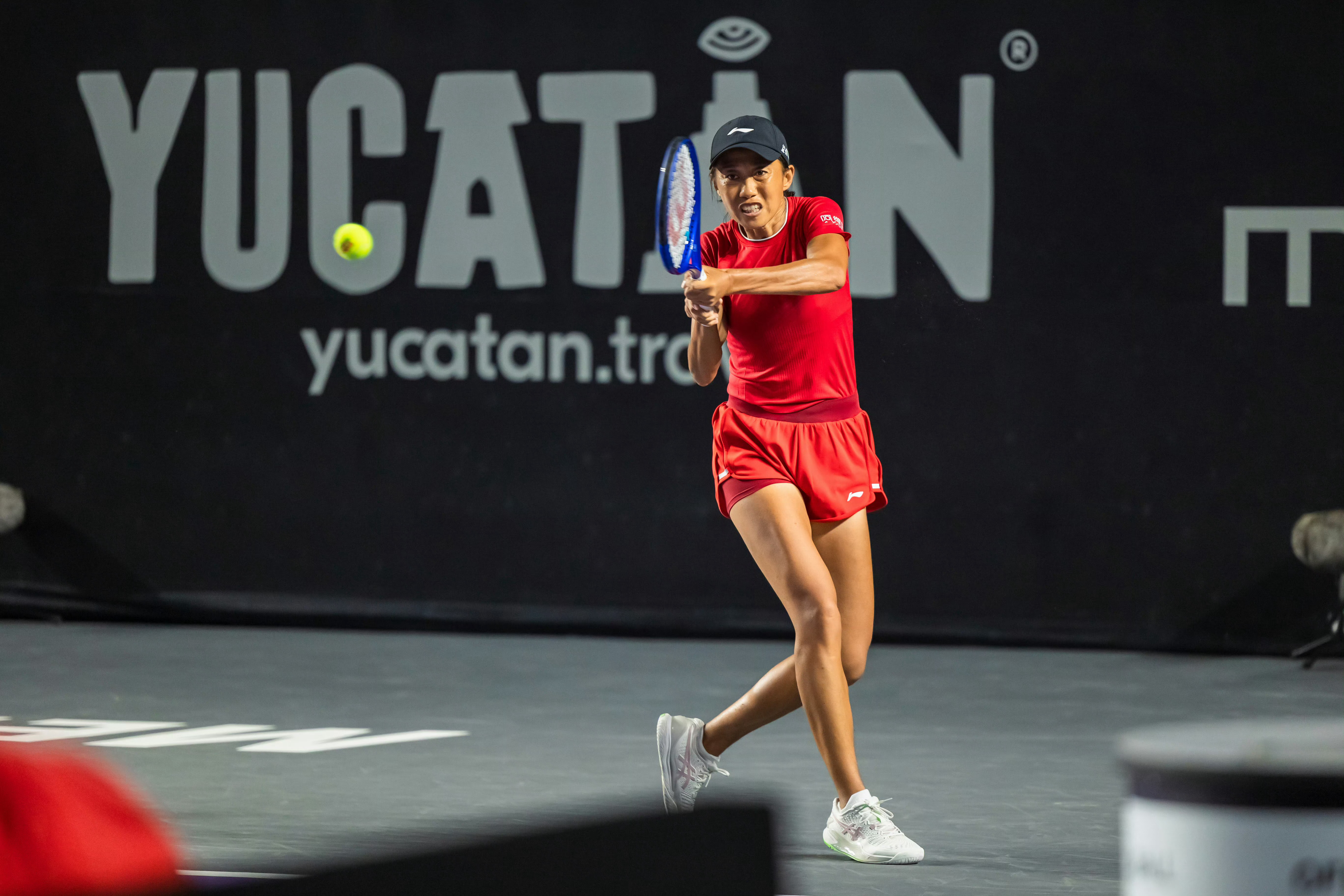 张帅1比2弗莱彻 张帅无缘梅里达站决赛 WTA梅里达站女单半决赛，尽管张帅在第二