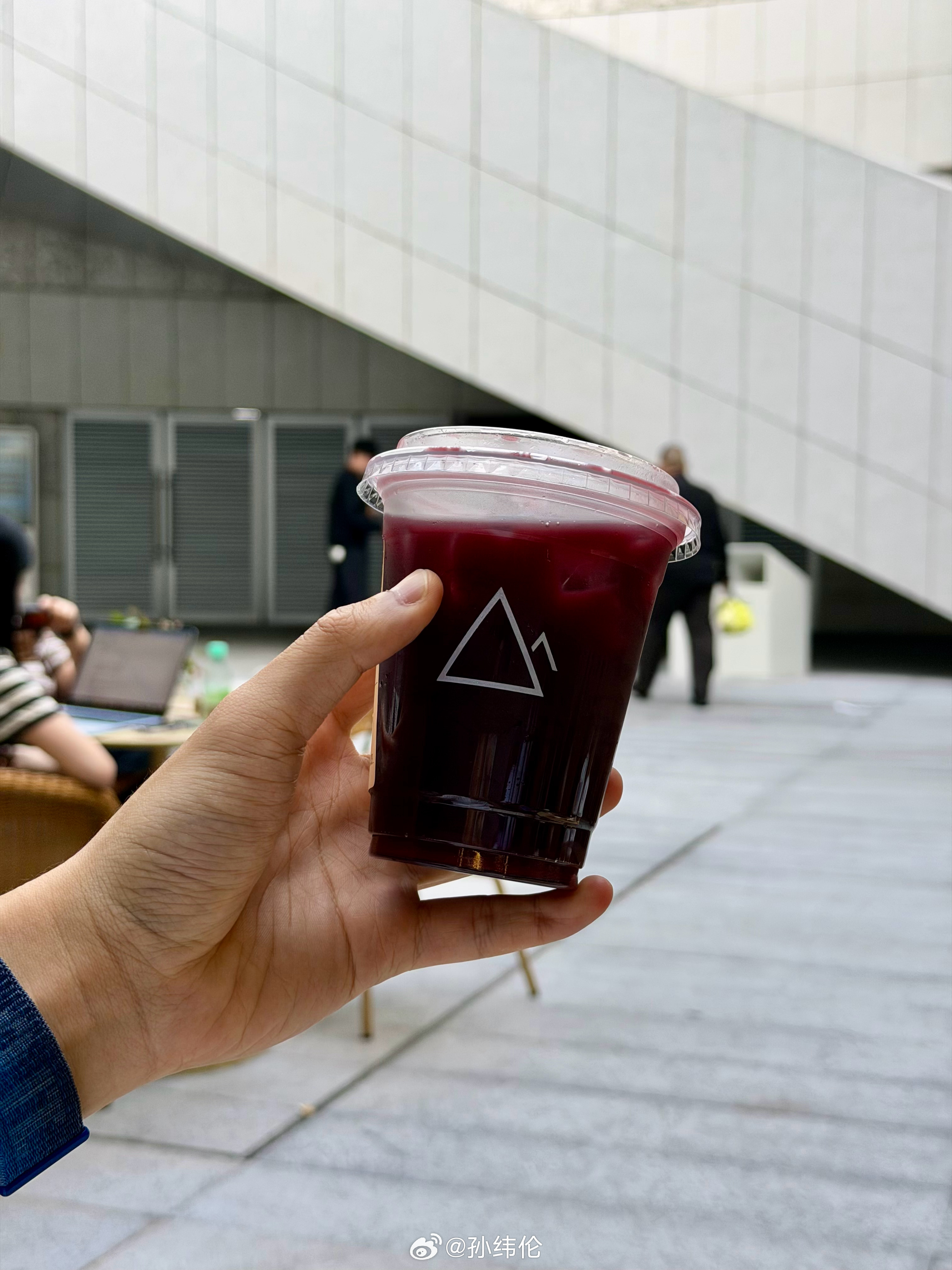 又来周末指定打卡点了一会儿前海看Tim👀 深圳·深圳湾万象城