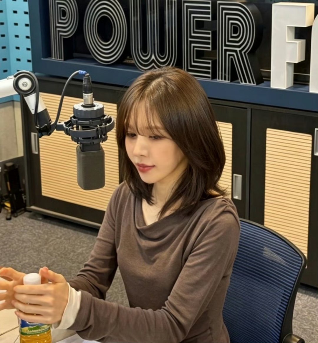 松鼠完你咋这么姬🤎 