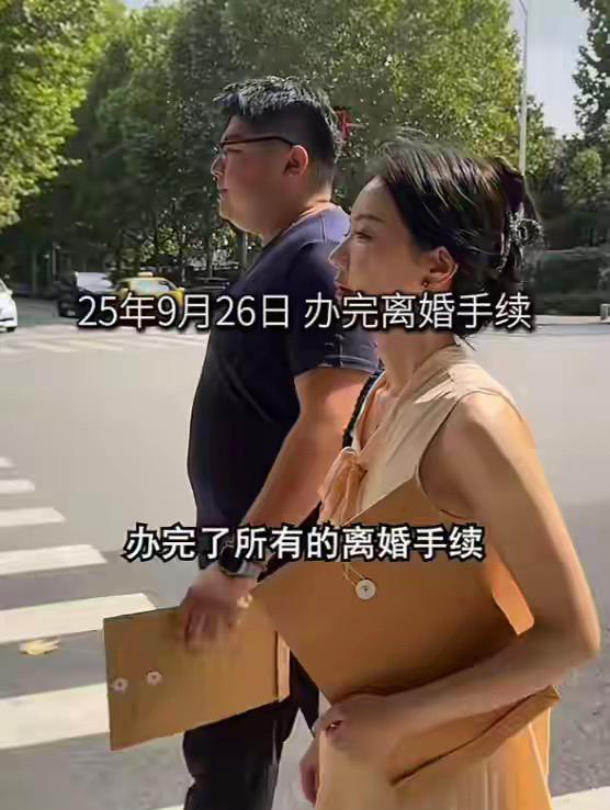 千万粉丝网红“猴哥说车”和何钰欣离婚这事，真是让人感慨。曾经他们是“网红神仙眷侣