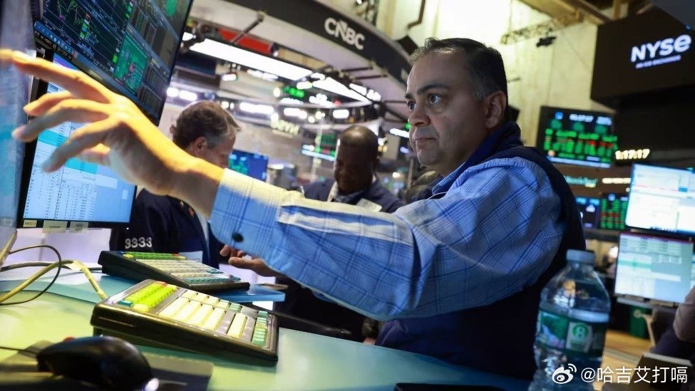 凤凰新闻【全球市场死里逃生：特朗普帖文引发5分钟惊人反转】华尔街已从特朗普引发的