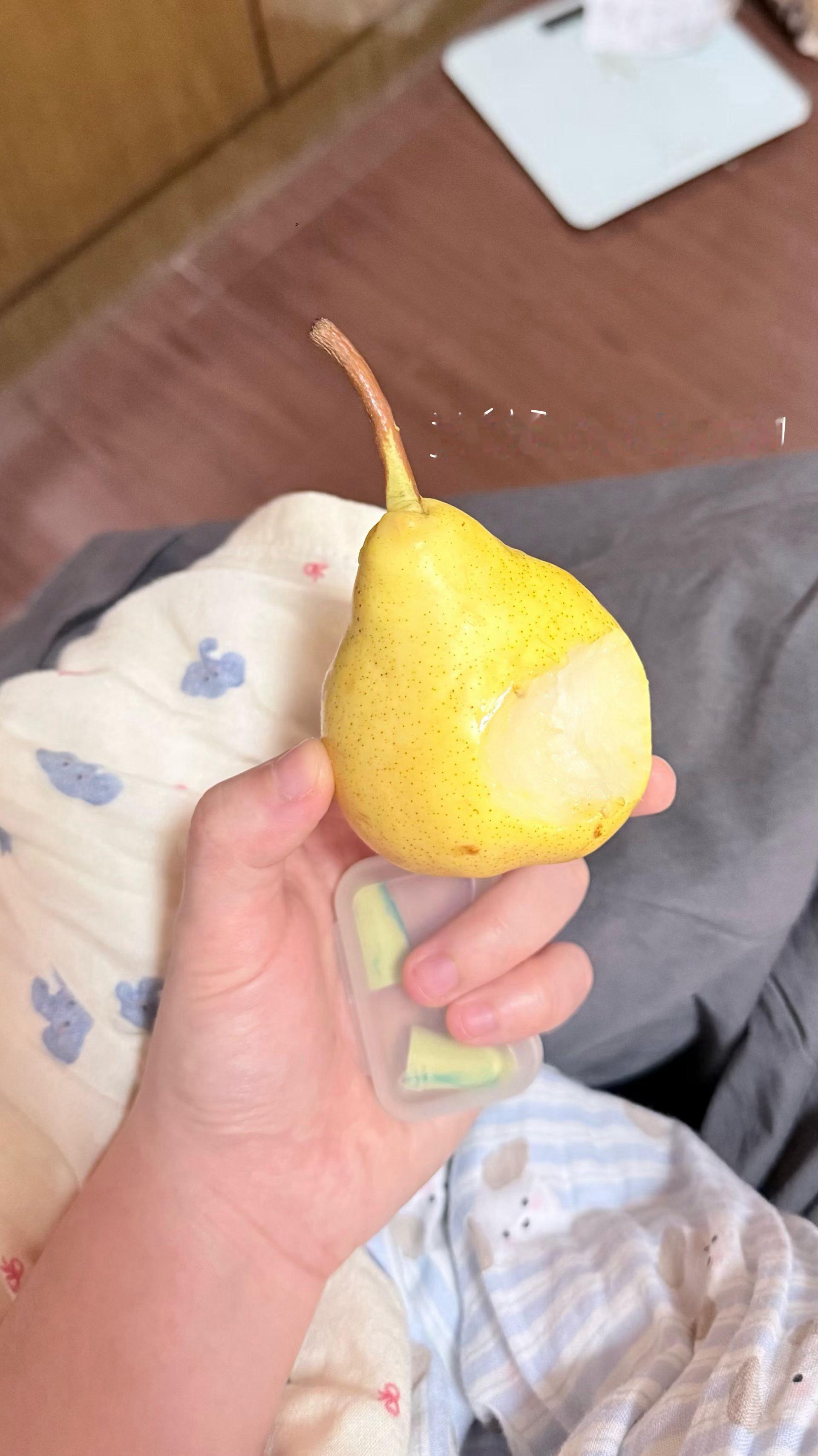 苹果味的梨🍐 ​​​