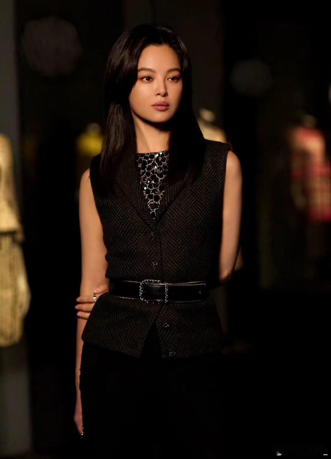 香奈儿现场辛芷蕾今年也是咖位大涨，自从《繁花》爆火之后，她的商业资源也是越来越好