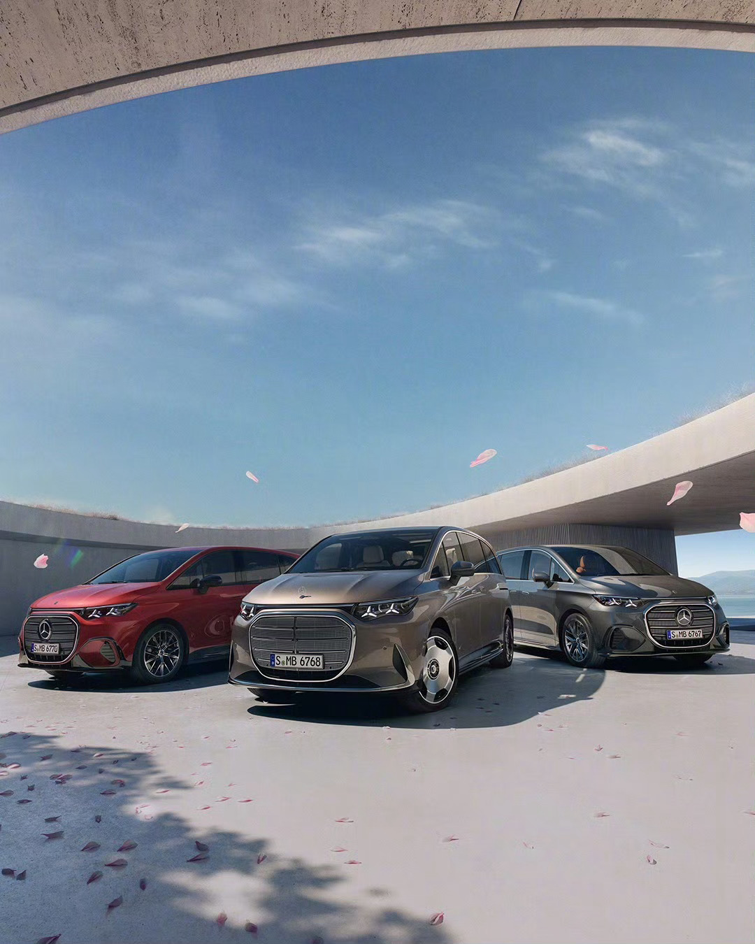 奔驰VLE 正式发布了，一共三个版本车长 5309mm，轴距 3342mm，还有