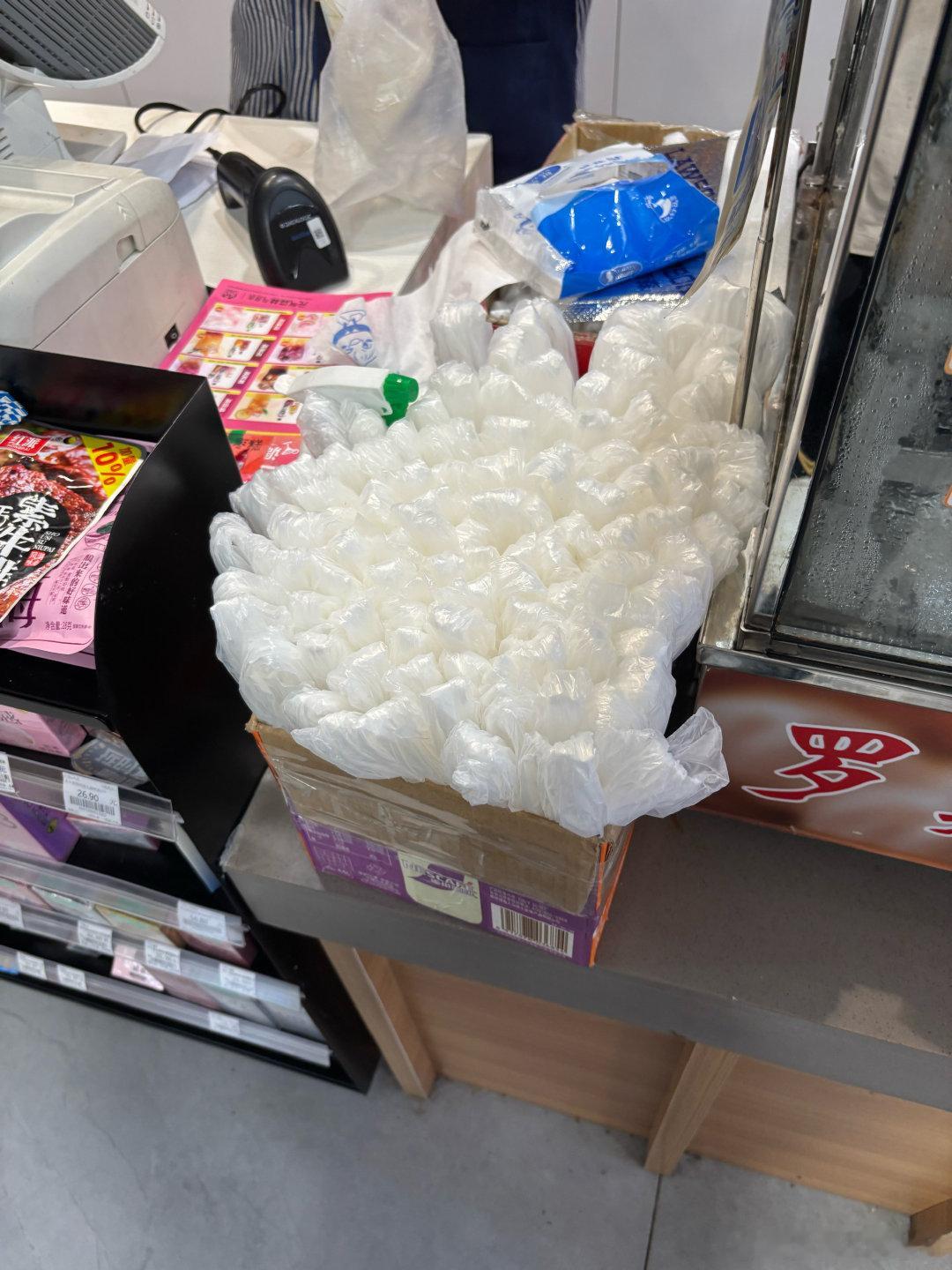 每天都在吃罗森 