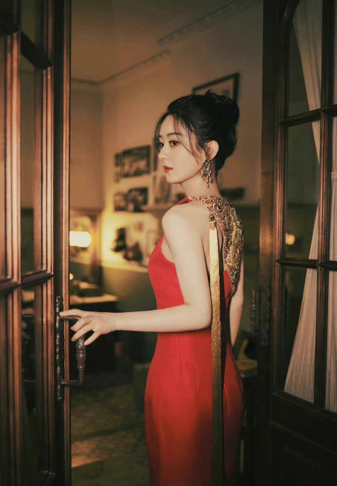 女明星露背造型好美啊Angelababy｜赵丽颖｜古力娜扎｜迪丽热巴 l 虞书欣