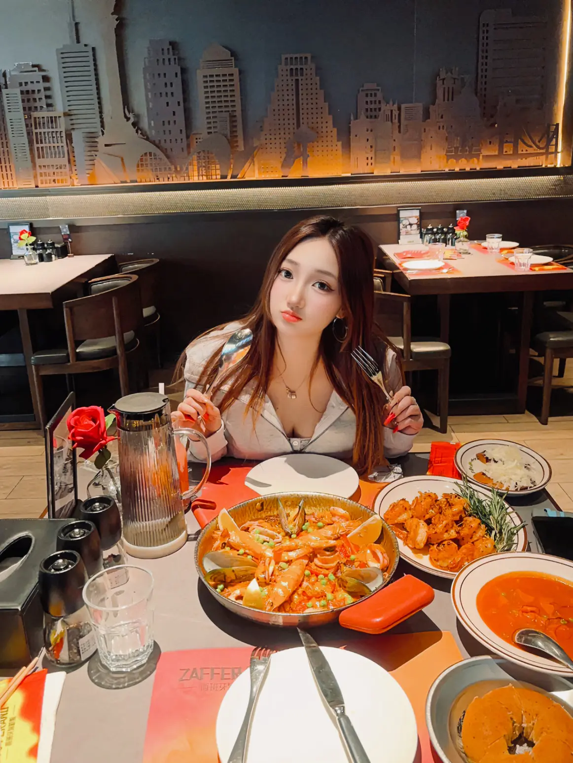 幸福迢迢如流水 贯彻我的每一分每一秒