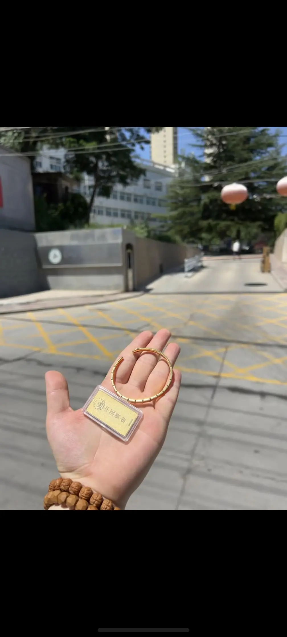 最不愿意来的就是医院，师傅说在医院收的黄金一分钱都不挣，也算是积德行善