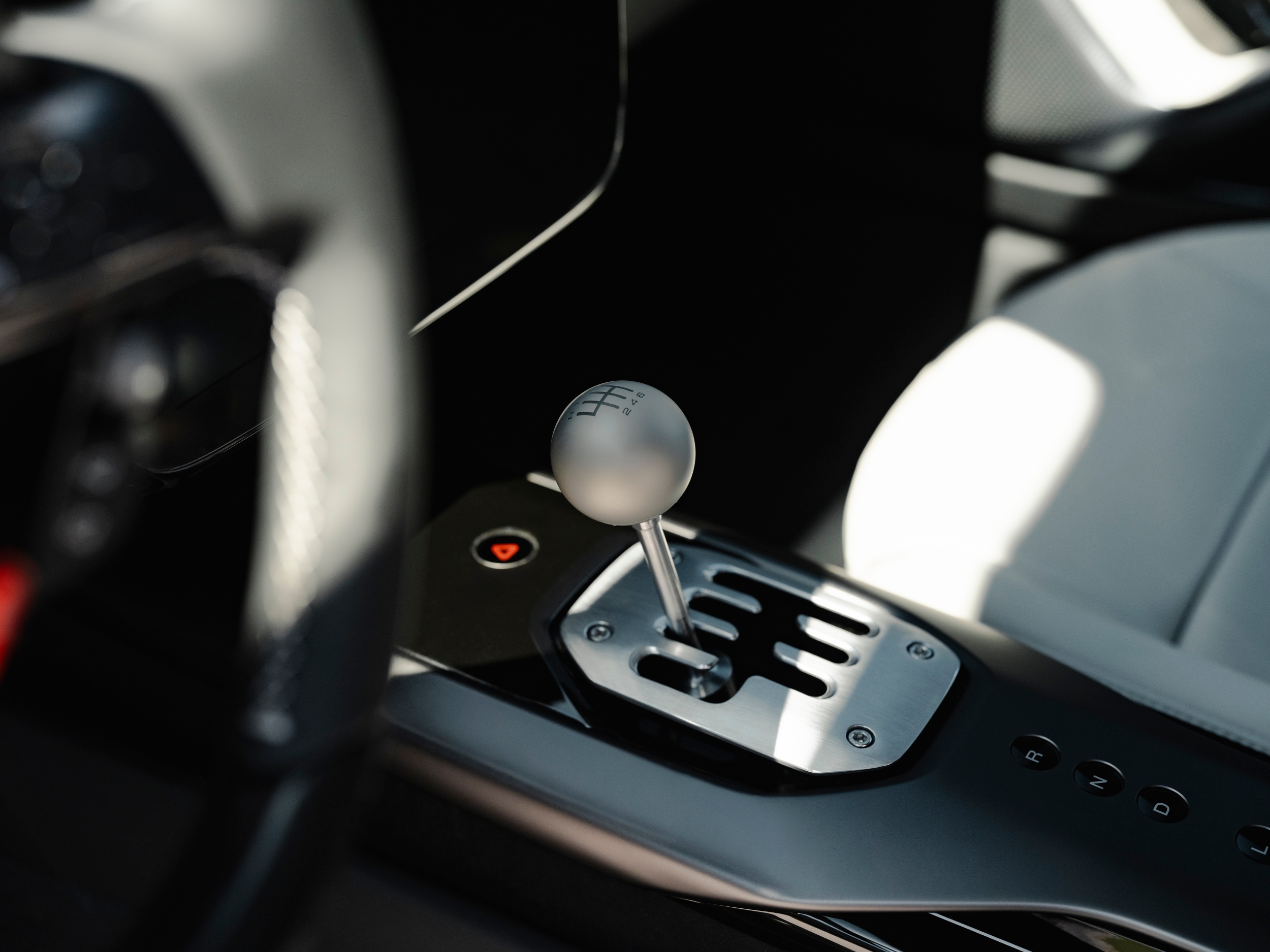 Ferrari 12Cilindri Manuale    搭载 6.5L  V
