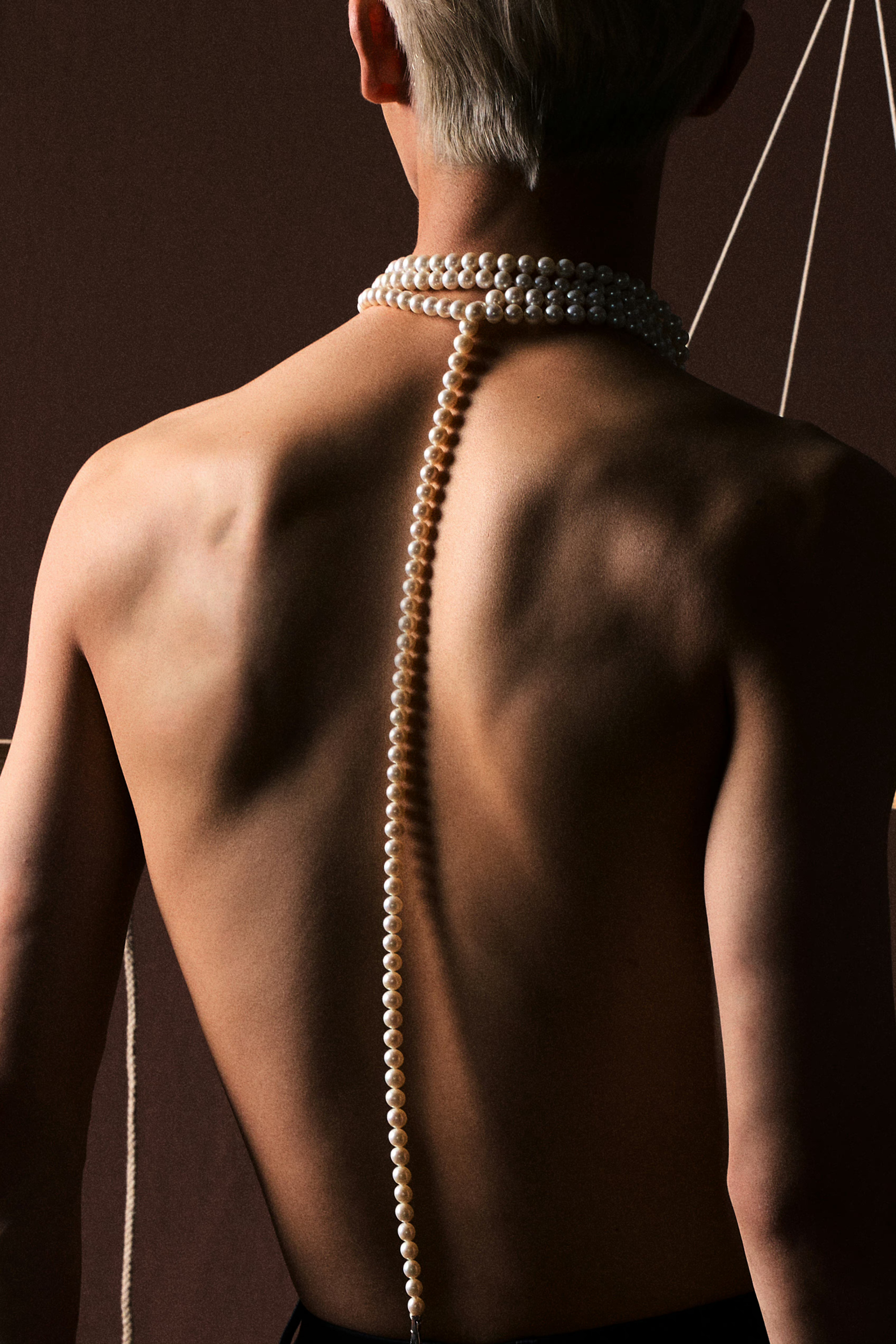 我嘞个内娱男菩萨。。。朱正廷这是我能看的嘛🤤#朱正廷悬丝傀儡大片# ​​​