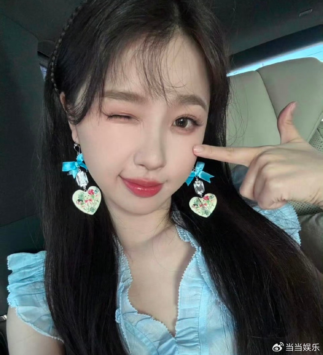 挂在最近热门搜索榜上的，那条写着“竹林四侠彻底be了”的内容，直接扎得无数追剧人