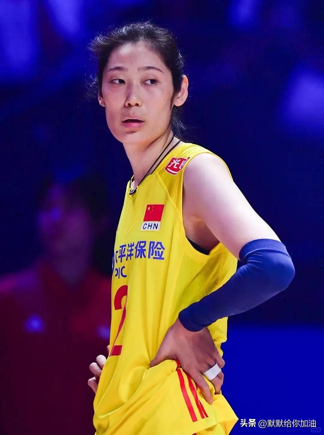 对于朱婷：我有一个隐隐的“担心”

现在国家女排的环境，因为输球了，所以很多人呼