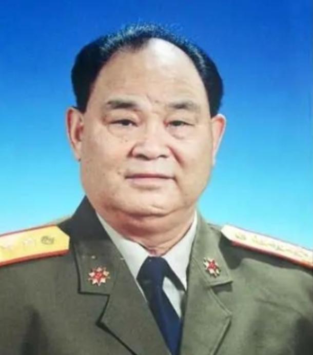 1992年3月，成都军区司令张太恒到北京开会，这时中央军委秘书长杨白冰告诉张太恒