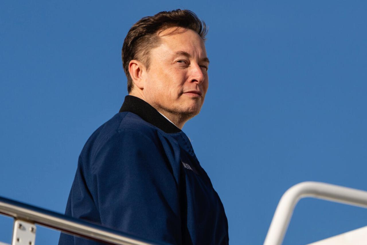 刚刚！NASA阿尔忒弥斯二号飞船成功返回地球，10天绕月之旅圆满收官！马斯克都发