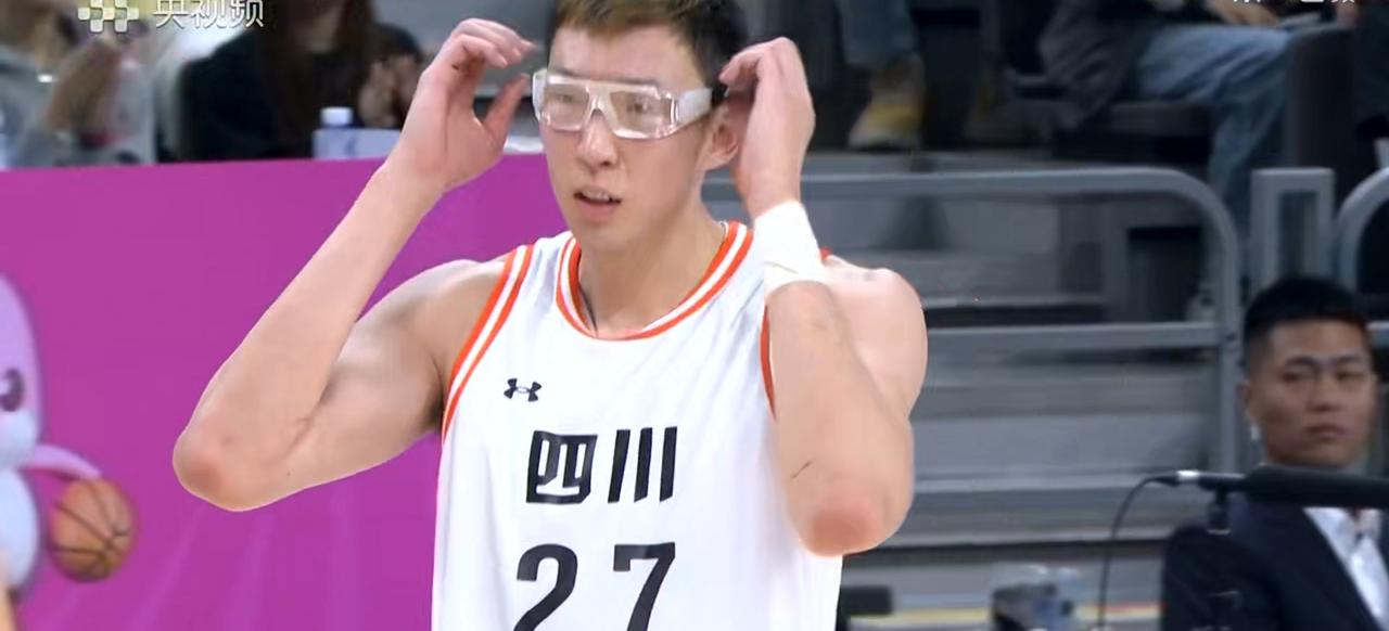 刚刚，全运会男篮半决赛浙江队80比77淘汰四川挺进决赛。
俗话说的好：借来的猫不