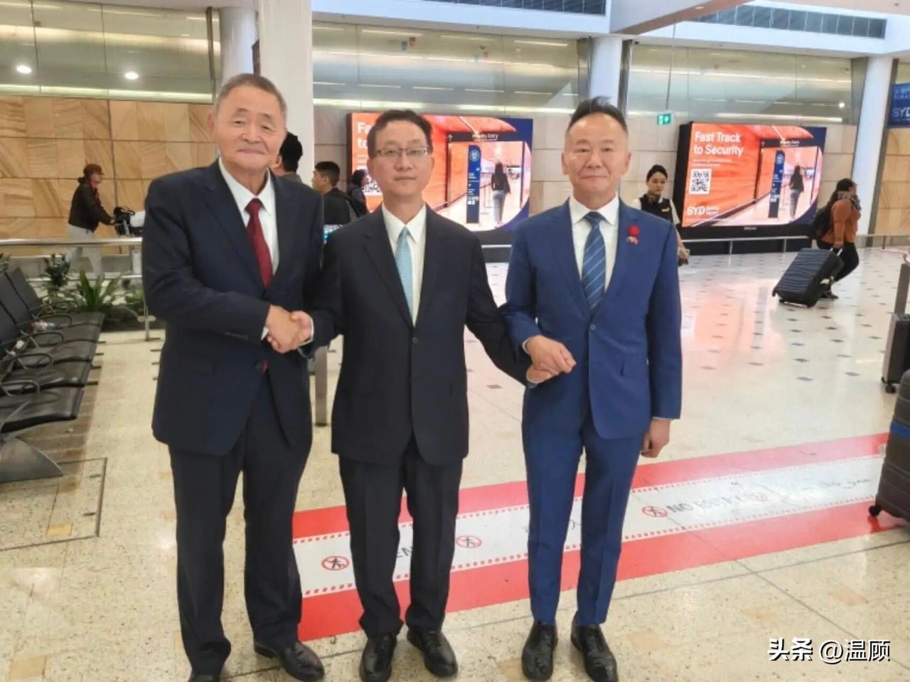 刘劲松大使抵达澳大利亚正式履新…8月24日下午，资深外交官刘劲松搭乘国航航班飞抵