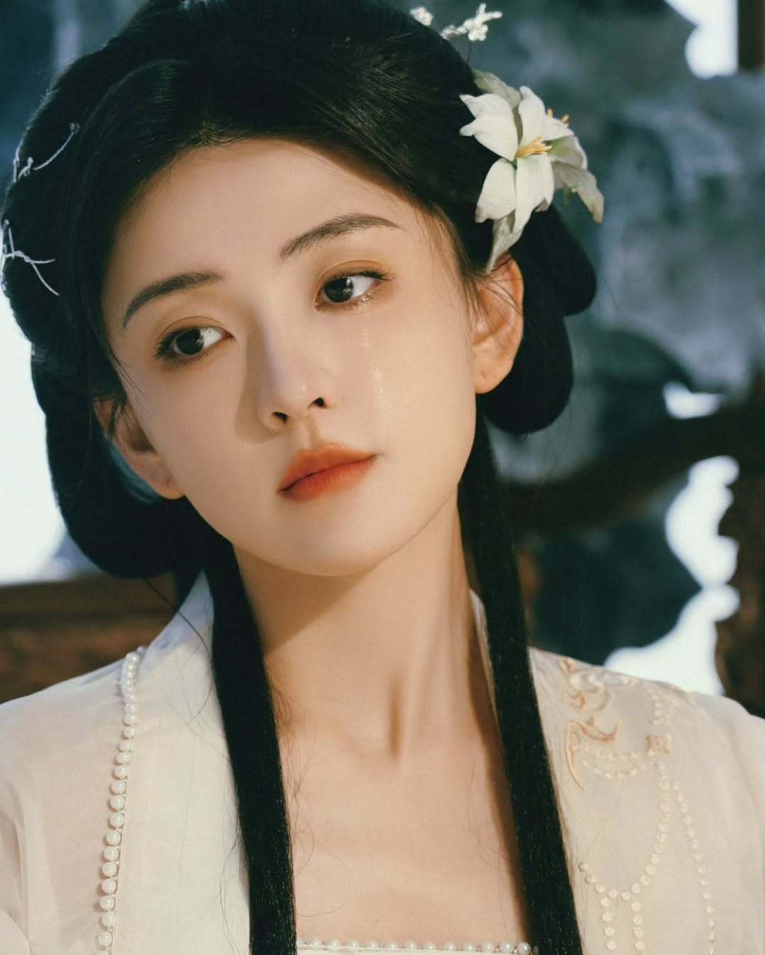 梁洁 流泪妆造 