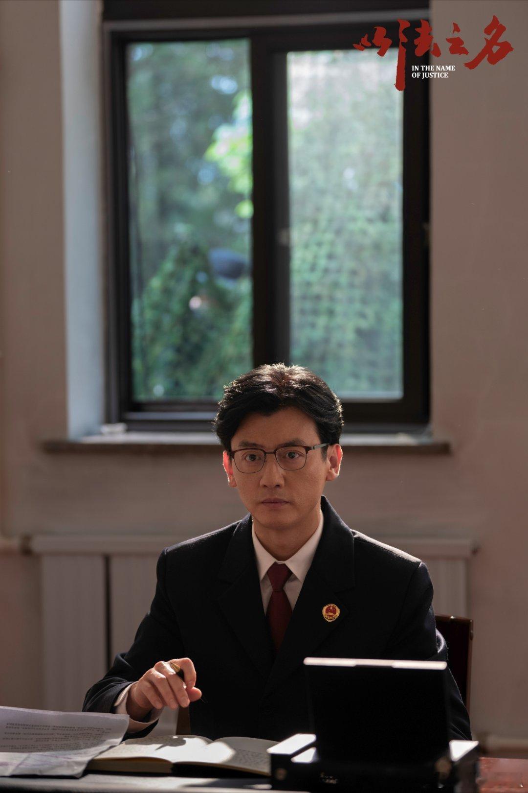 是安新剧顶着好人脸自曝顶着好人脸自曝，这剧情太抓心，愈发好奇这一个人设的设定了，