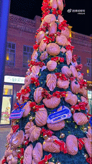 东北麻雀直接吃上自助餐了！ 