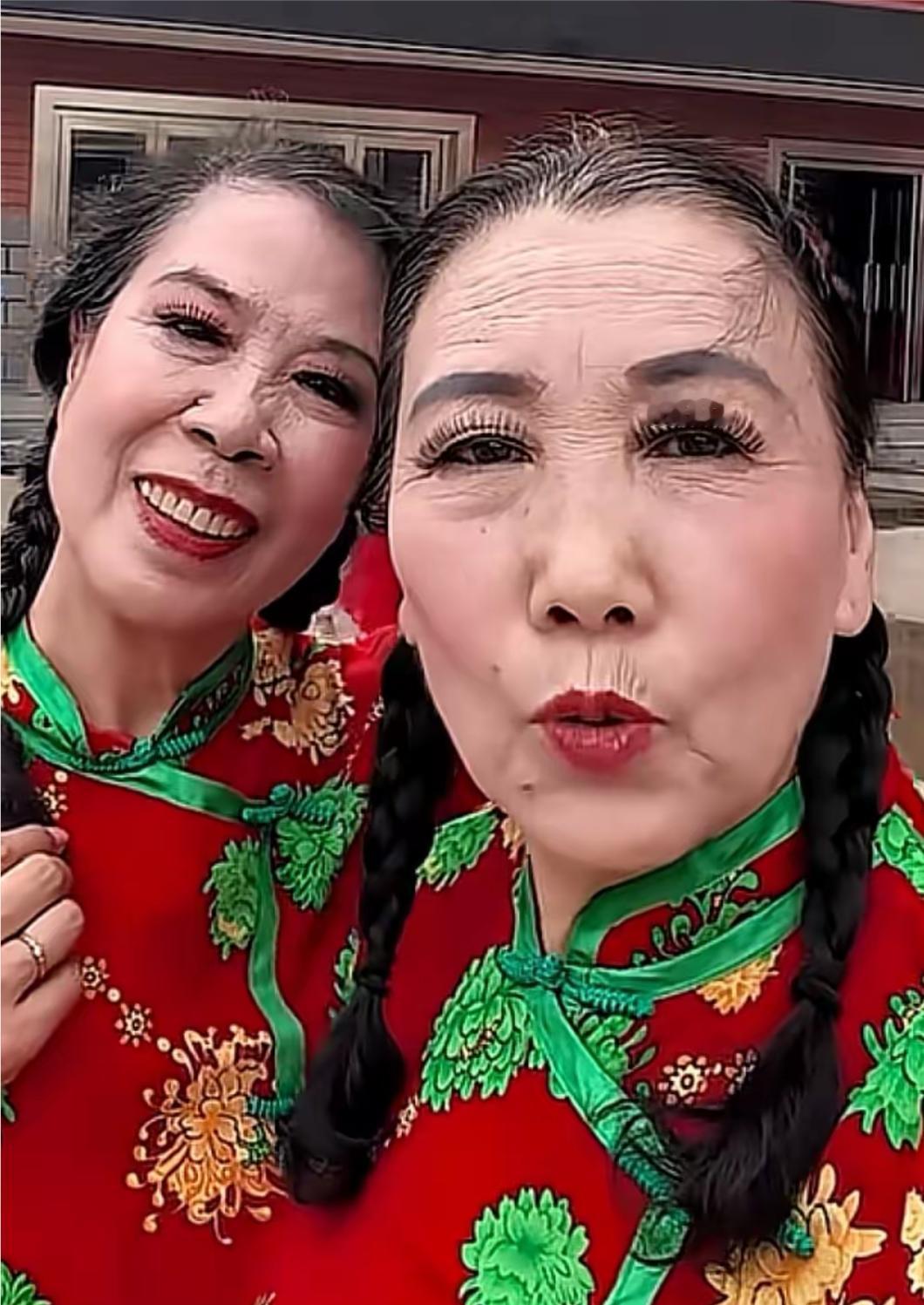 人老了，真不适合化浓妆了，反倒不化妆，看起还自然点。所以说，年轻时该怎样好，就打