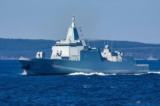 就在日本准航母眼皮底下，055发射鹰击-21，这就是中国的硬核警告！
 
这波操