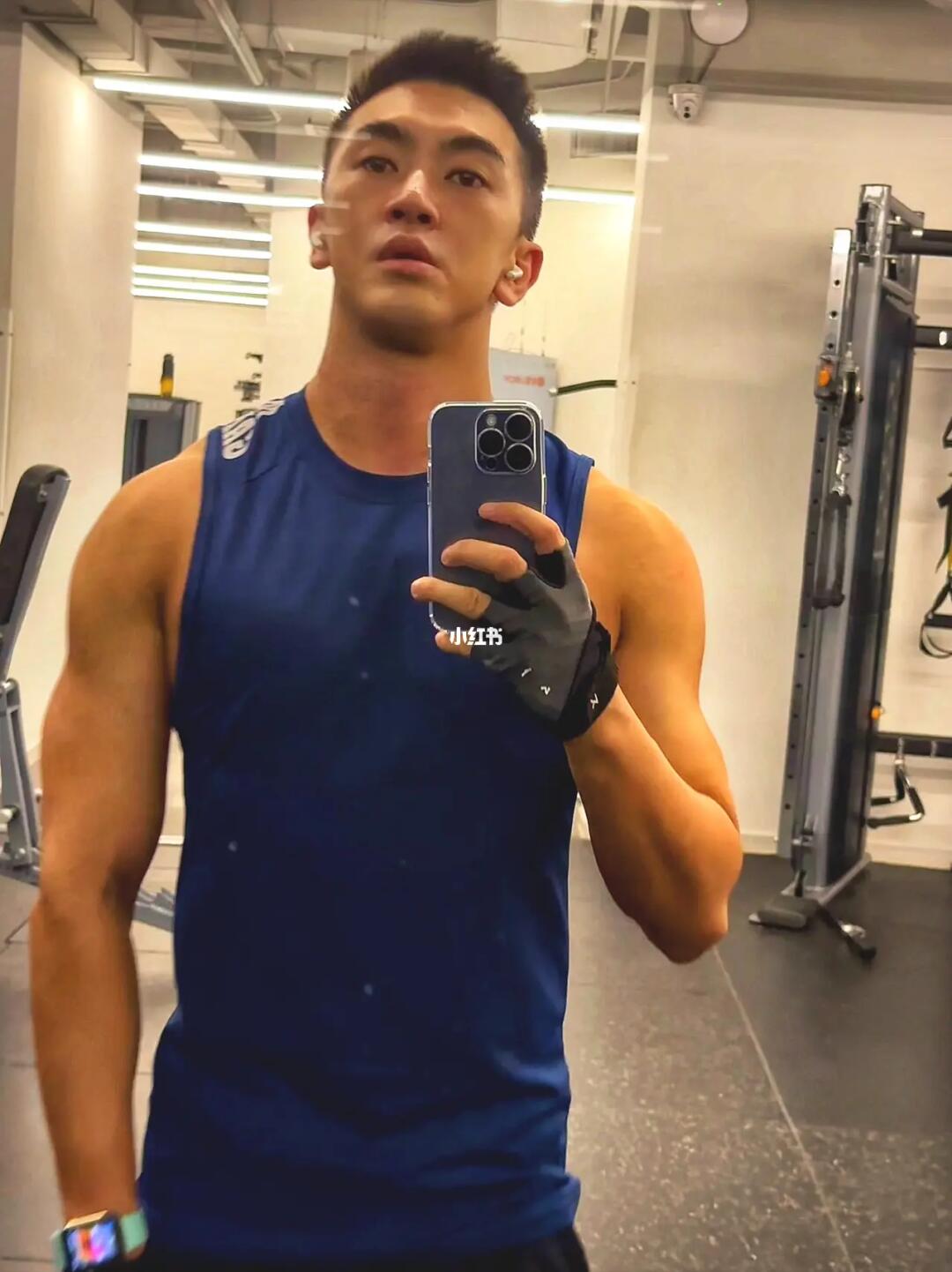 见人不如健身 男士健身房 OOTD💦💪