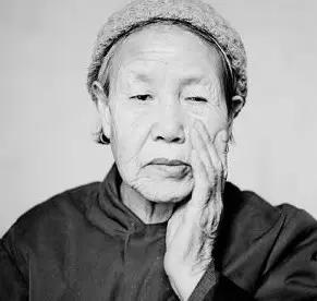 郭喜翠(1927年-2013年7月23日)，女，山西省盂县西番乡高庄村人。
郭喜