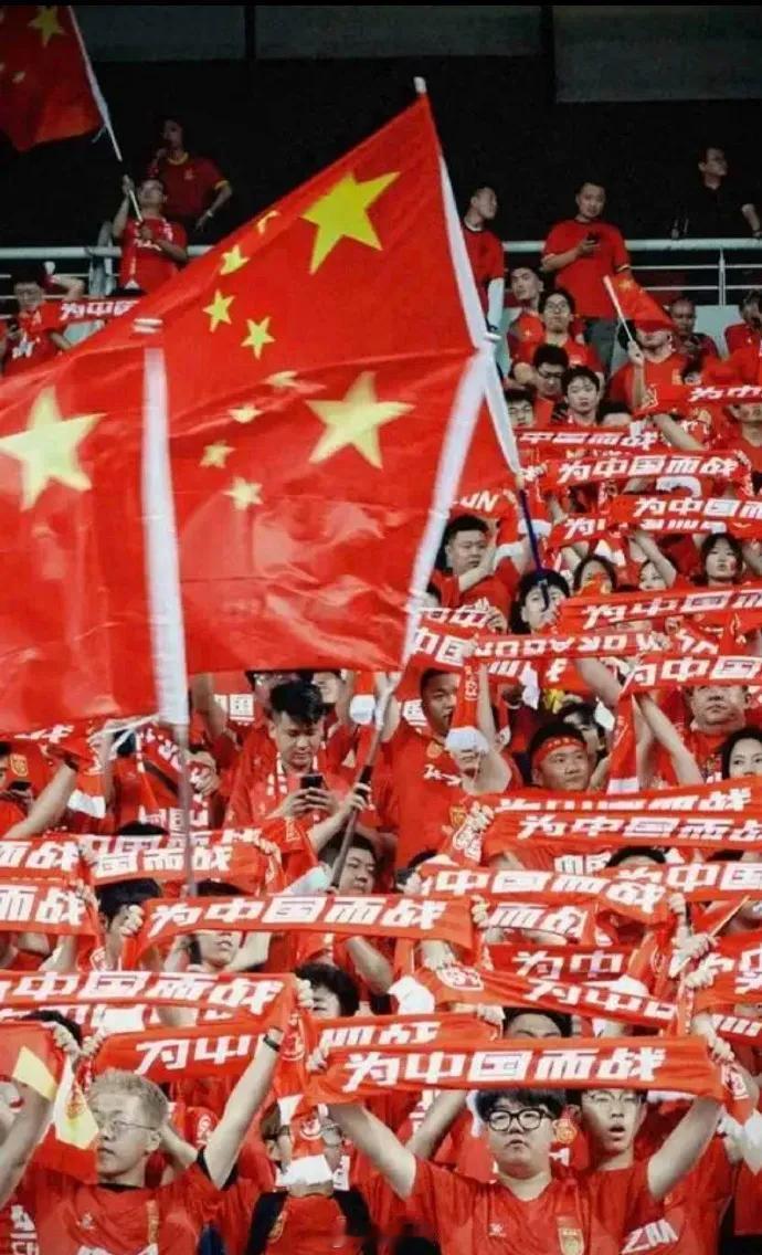 西班牙取消国足热身赛，这事2国球迷都没意见

国足：说好一起比赛的，咋回事儿？