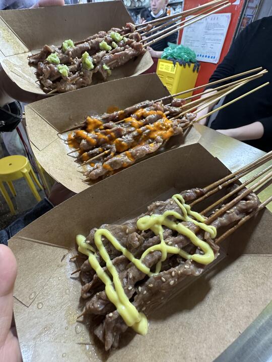 在江汉路！吃到了湿辣牛肉，巨嫩🥺