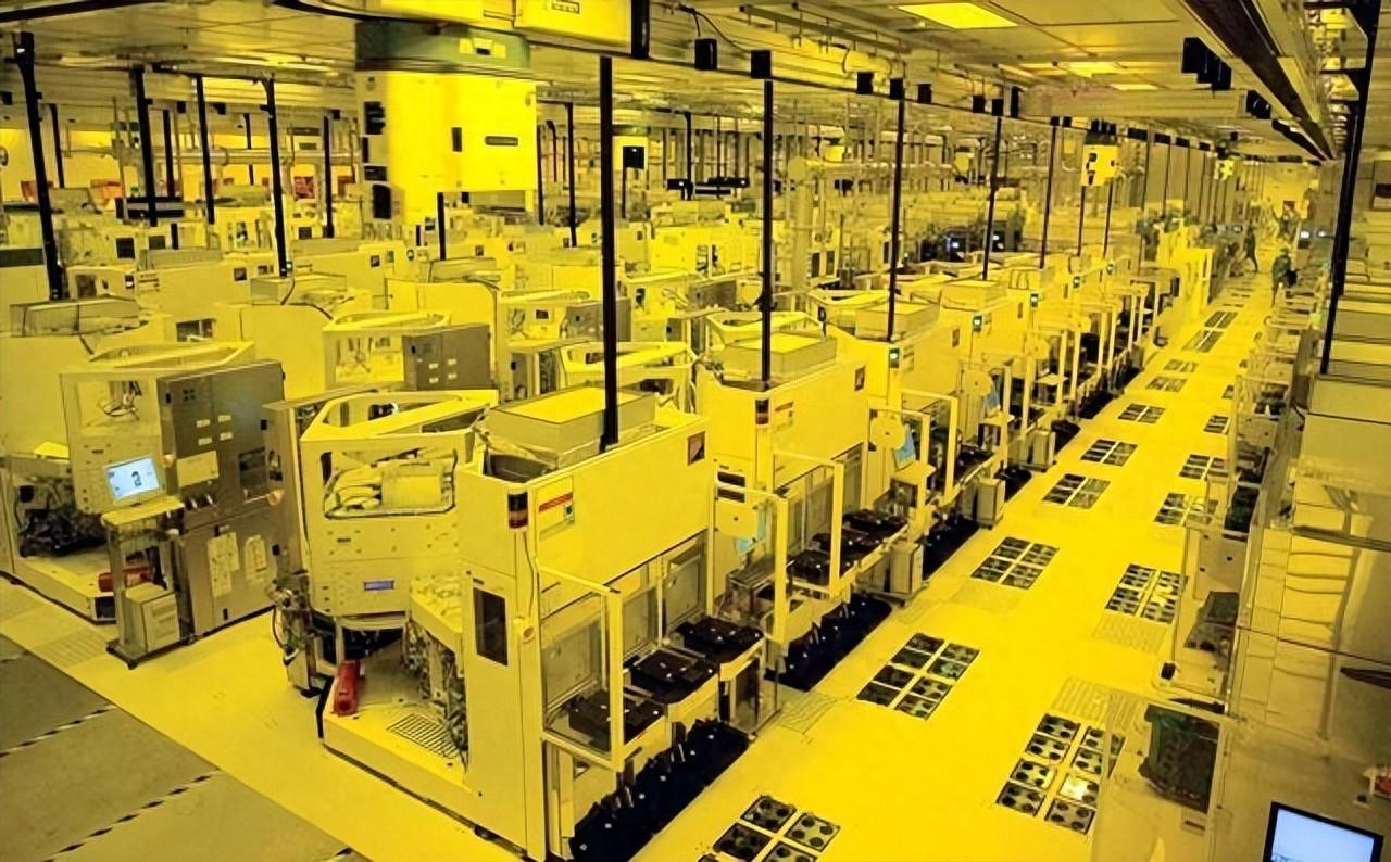 中国芯片进入14nm自主攻关时期，依靠14nm产业链向7nm发起冲击

说中国芯