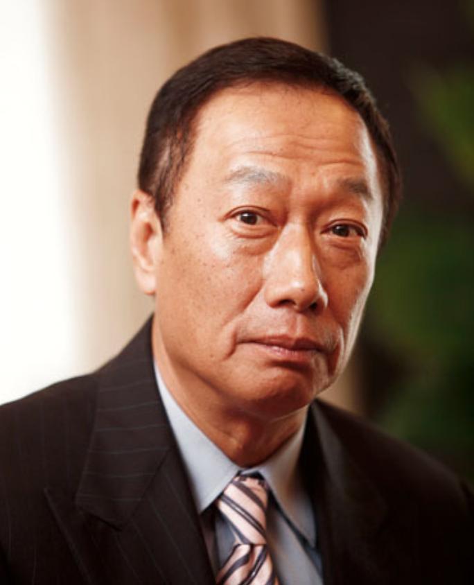很多人会疑惑，台积电创始人张忠谋堪称“半导体教父”，在全球科技圈分量极重，可普通