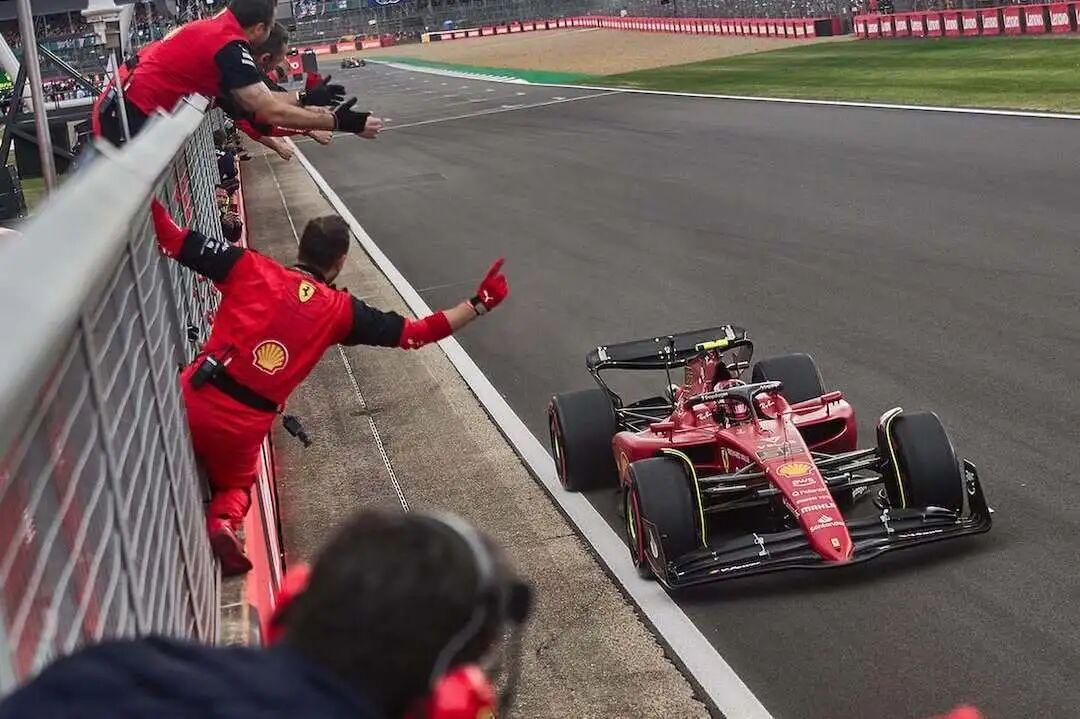 这次 F1 大修规则，主动空力取代 DRS，动力单元实现油电五五开，真是大动作。