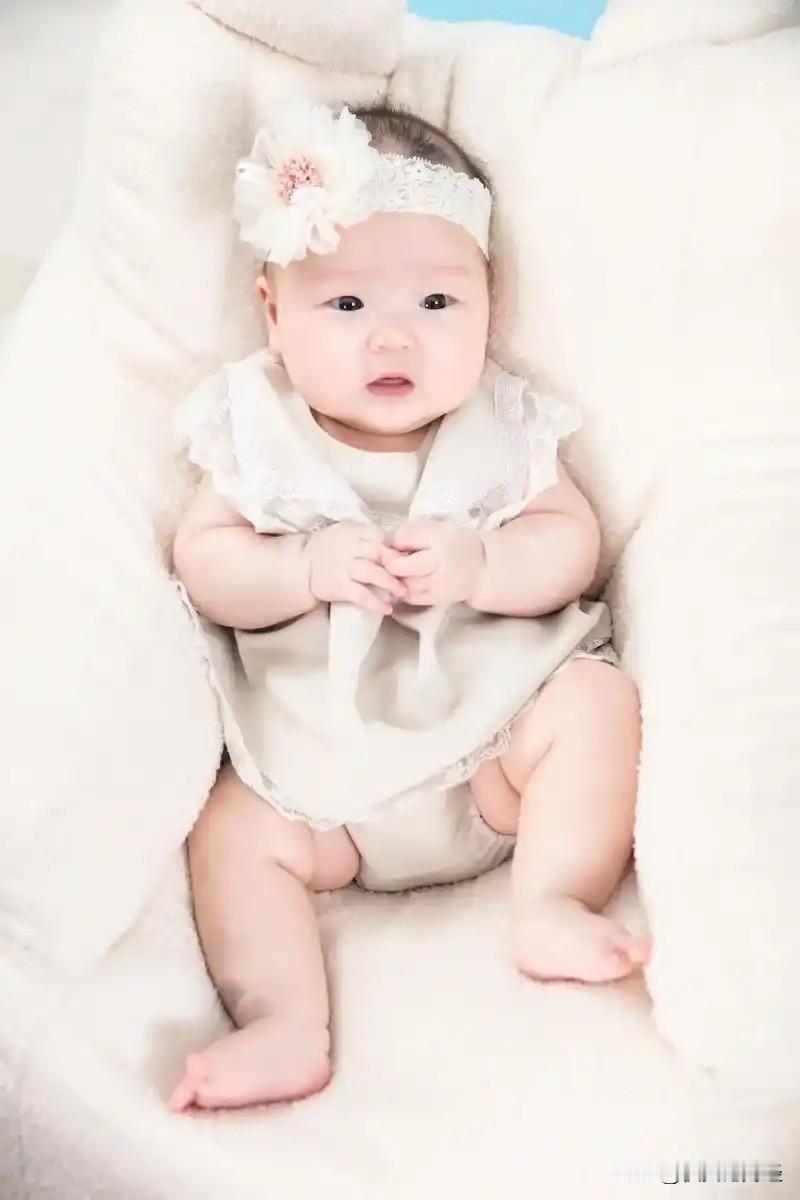 国家育儿补贴方案公布，3周岁以下婴幼儿每孩每年3600元，相当于每月300元了。