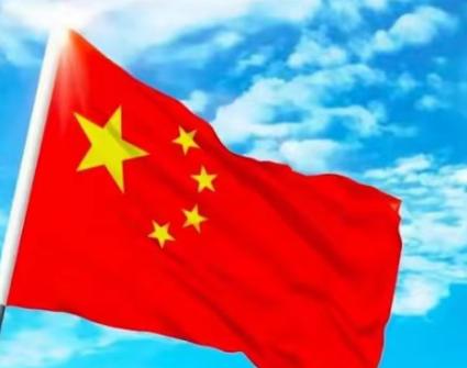 咱们现在为什么不对台湾动手？原因有两个，一个是美国在一边虎视眈眈，另一个是中日冲