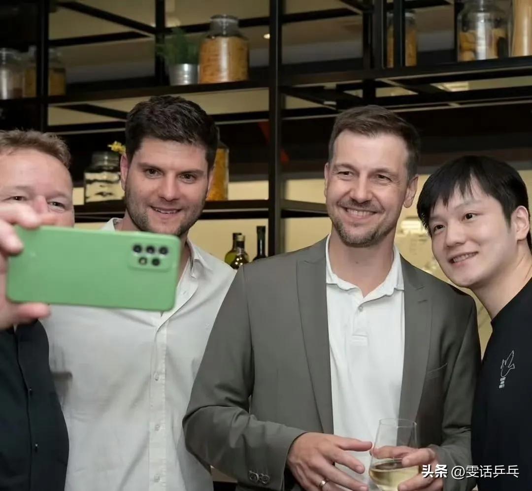 樊振东出去打球个人规划无疑是成功的，在外面成功了就不可能回来了，已经有退路了。