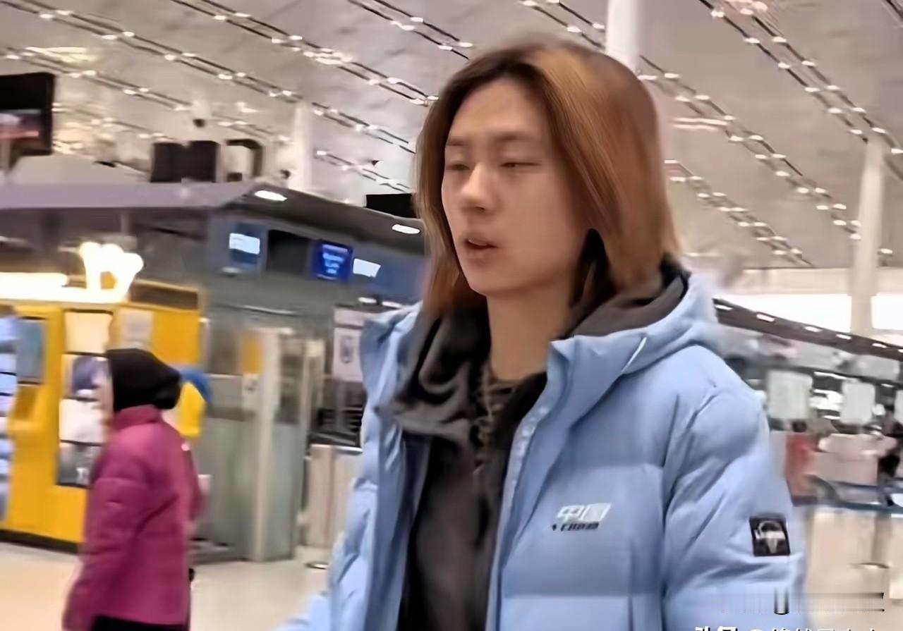 陈熠这次给孙颖莎做陪练？

陈熠这次没有参加成都混团，
却出现在成都机场！
我估