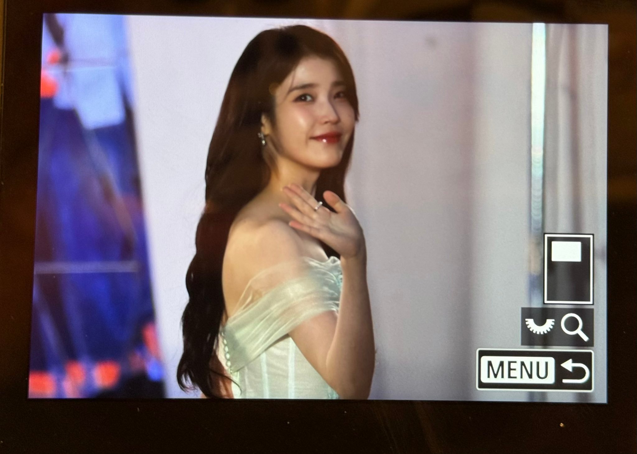 250718 IU青龙电视剧大赏饭拍预览图cr.orolok_iu ​​​