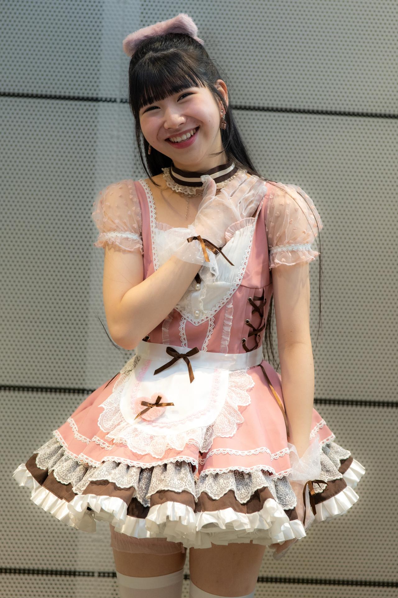 笑语盈盈暗香来，春光满面映花枝