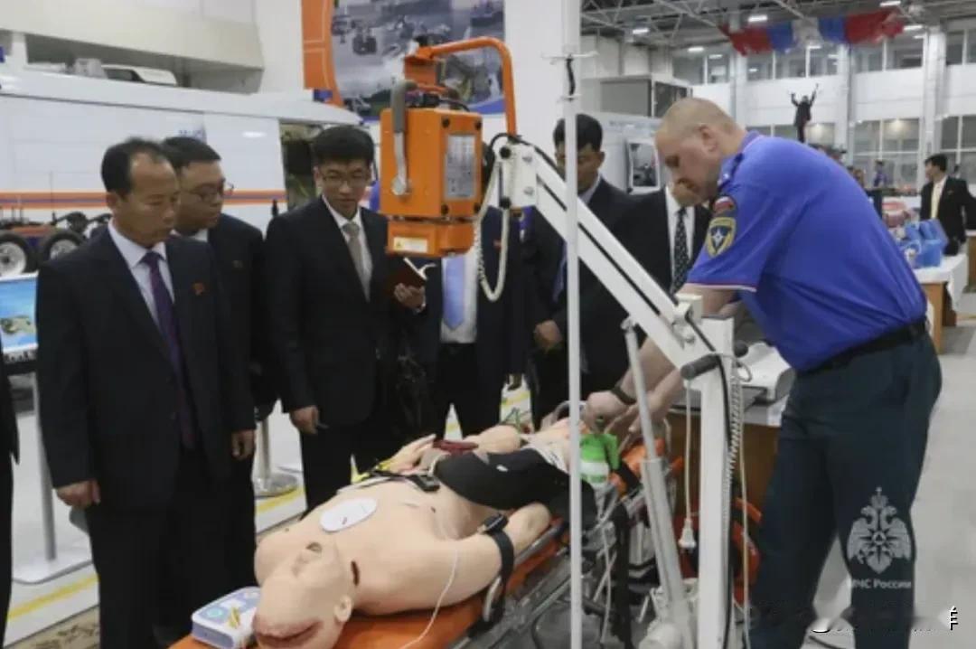 俄罗斯紧急情况部将为朝鲜培养专业人才
日前，俄罗斯紧急情况部与朝鲜民主主义人民共