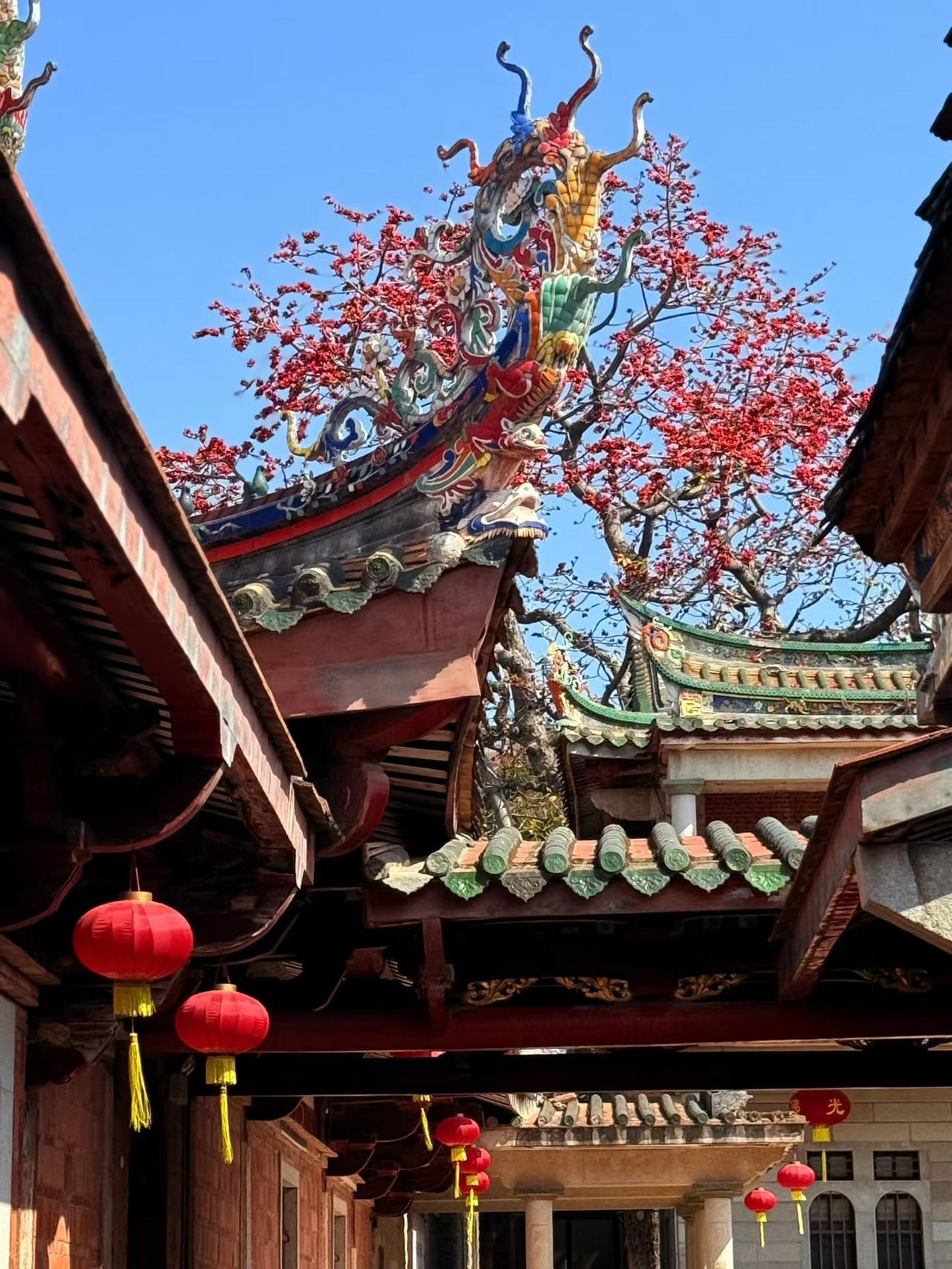 世间从来没有十全十美的故事，就像也没有彻头彻尾的绝望。很多时候我们以为走到了尽头