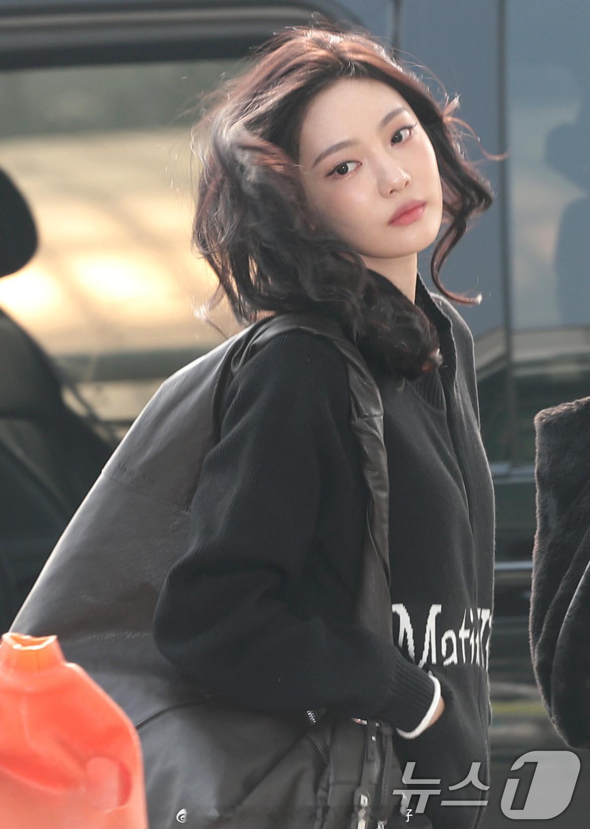 aespa柳智敏，金玟庭，宁艺卓，Giselle今日机场新闻图 